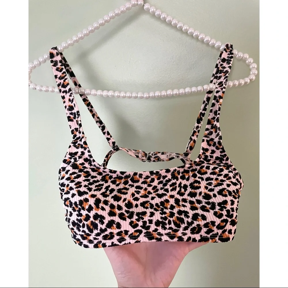 ❌4/$20 Leopard print bralette bikini top Xhilaration - Picture 2 of 5